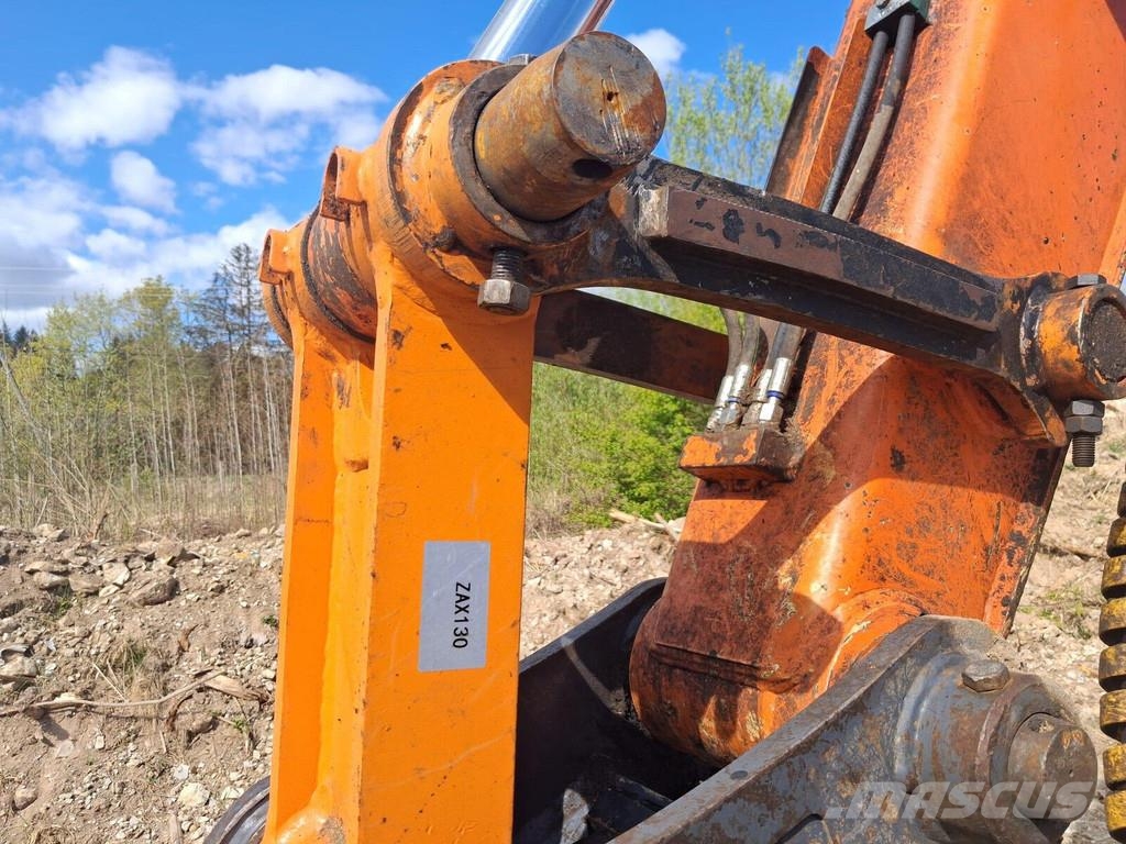 Hitachi ZX 130LCN-6 履带挖掘机