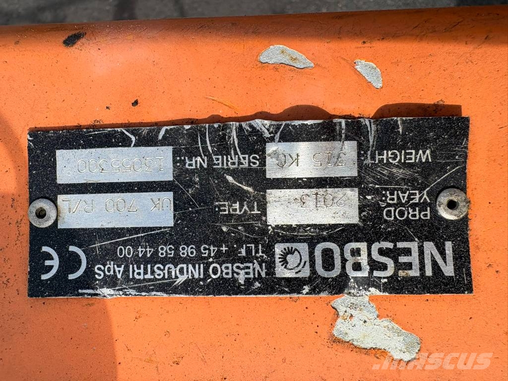 Nesbo Ogräsborste Penselborste UK 700 R / L SMS fäste La فرش