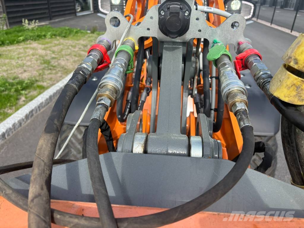 Nesbo Ogräsborste Penselborste UK 700 R / L SMS fäste La فرش