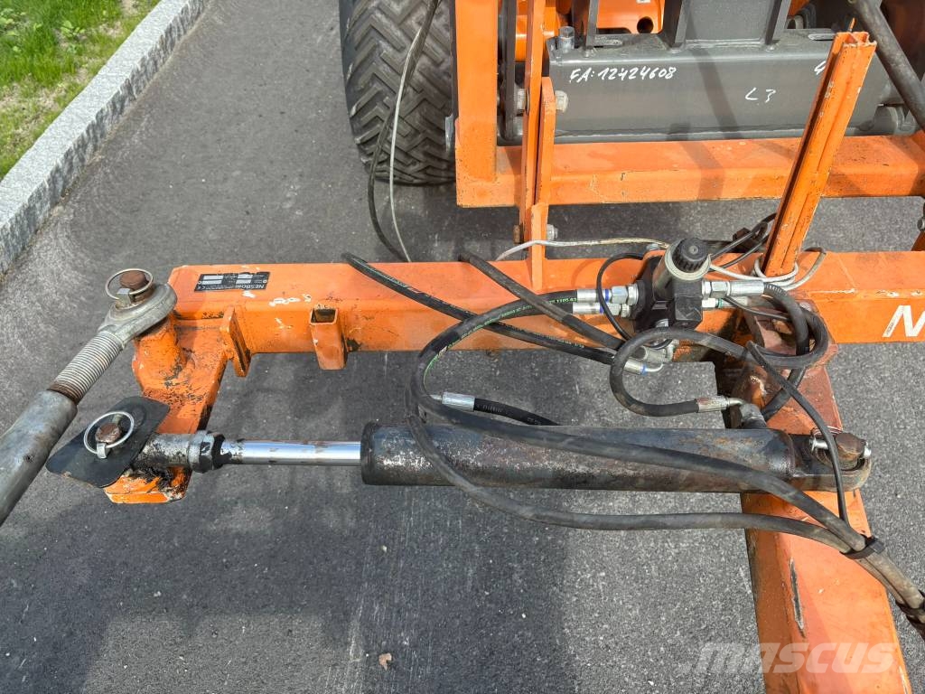 Nesbo Ogräsborste Penselborste UK 700 R / L SMS fäste La فرش