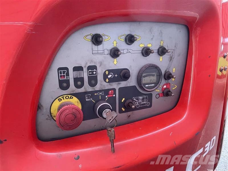 Manitou 150 AETJ / 2013 / 700 DRAAIUREN! / Dealer onderhou Teleskopické plošiny