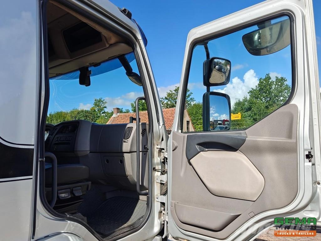 DAF LF 230 FA 4x2 SleeperCab Euro6C - Enclosed Box 7.3 Box body trucks