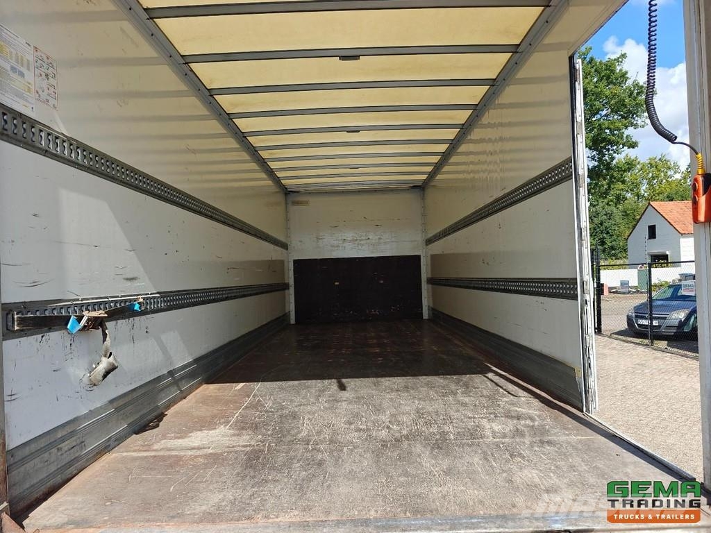 DAF LF 230 FA 4x2 SleeperCab Euro6C - Enclosed Box 7.3 Box body trucks