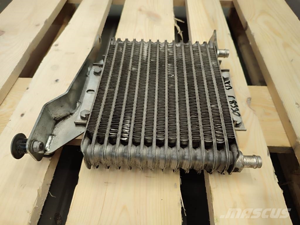  DENSO 332/U6893 JCB  fuel cooler Fastrac 8330 Radiateurs