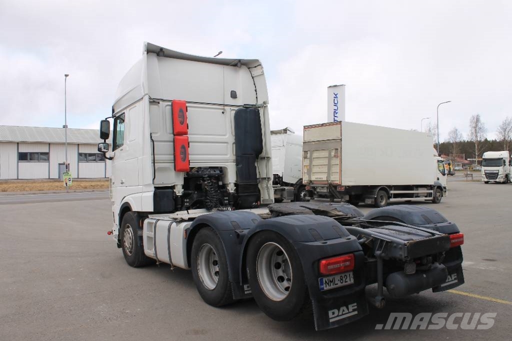 DAF XF 530 FTS 曳引機組件