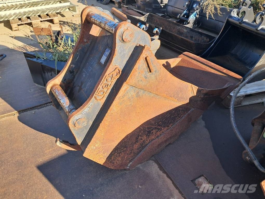 Komatsu PC138US-10 Pásové rýpadlá