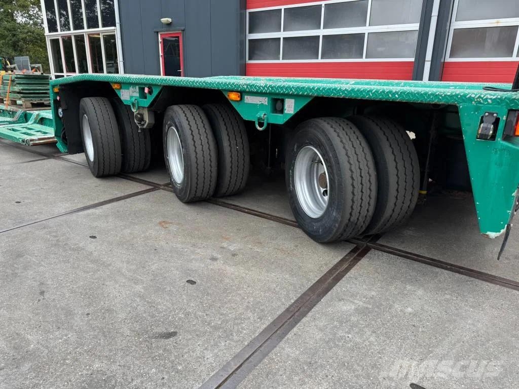 Goldhofer STZ-VL3-38/80A Low loader-semi-trailers