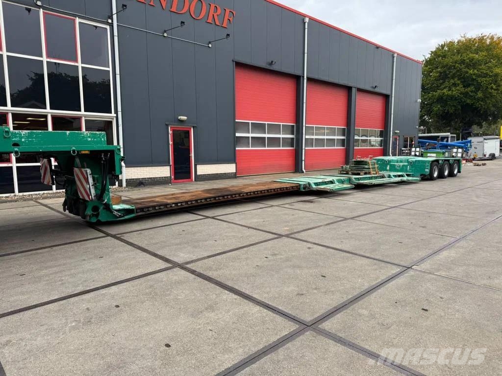 Goldhofer STZ-VL3-38/80A Low loader-semi-trailers