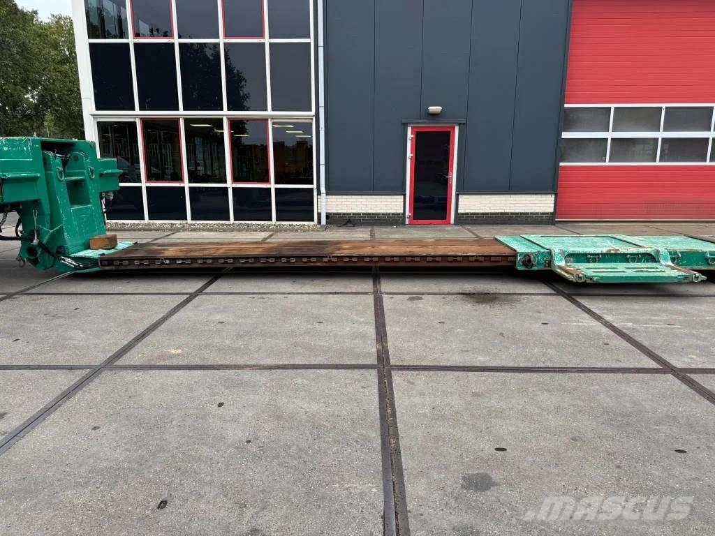 Goldhofer STZ-VL3-38/80A Low loader-semi-trailers