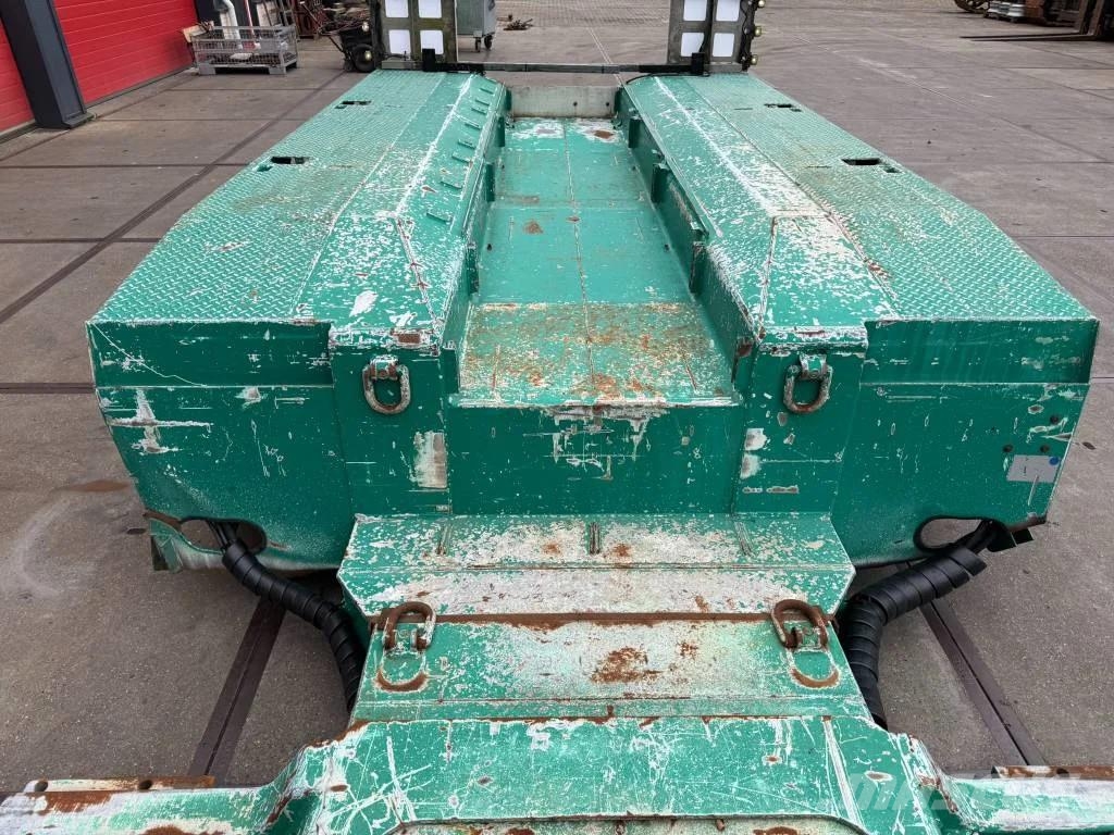 Goldhofer STZ-VL3-38/80A Low loader-semi-trailers
