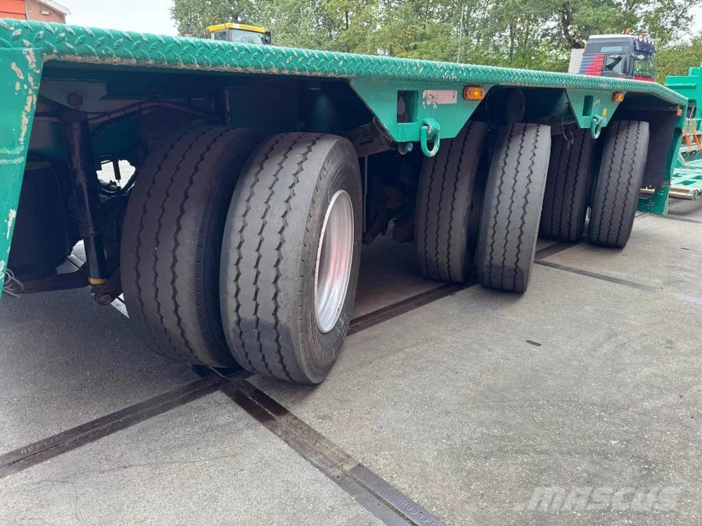 Goldhofer STZ-VL3-38/80A Low loader-semi-trailers