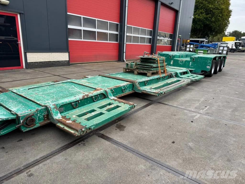 Goldhofer STZ-VL3-38/80A Low loader-semi-trailers