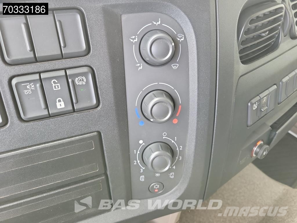 DAF XB 230 4X2 12tonner 1500kg Ladebordwand Automatic Camiones con caja de remolque