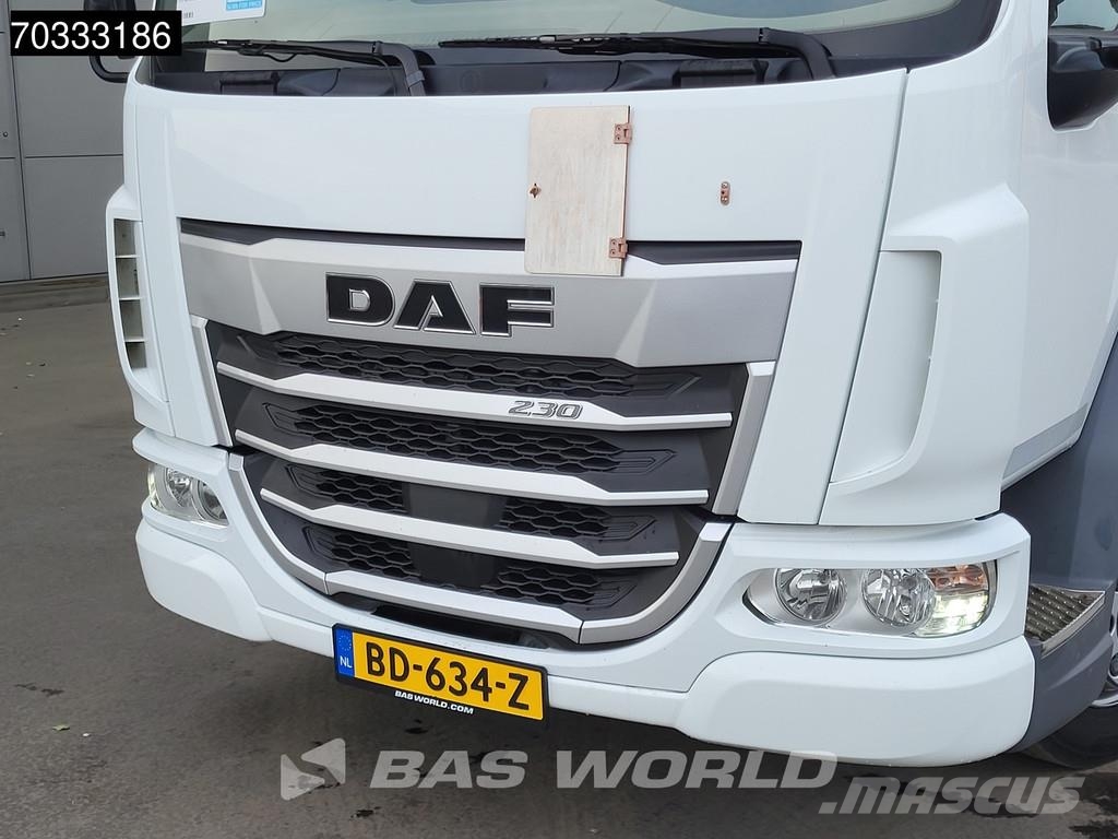 DAF XB 230 4X2 12tonner 1500kg Ladebordwand Automatic Camiones con caja de remolque