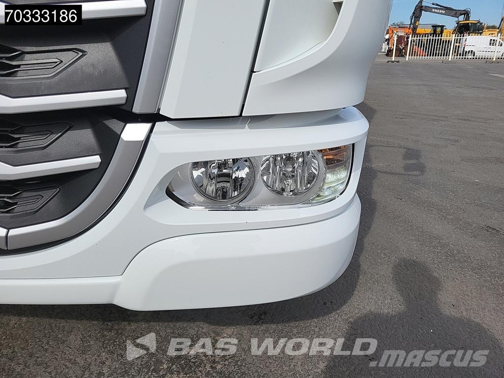 DAF XB 230 4X2 12tonner 1500kg Ladebordwand Automatic Camiones con caja de remolque