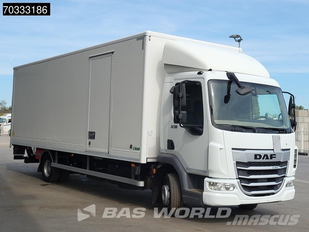 DAF XB 230 4X2 12tonner 1500kg Ladebordwand Automatic Camiones con caja de remolque