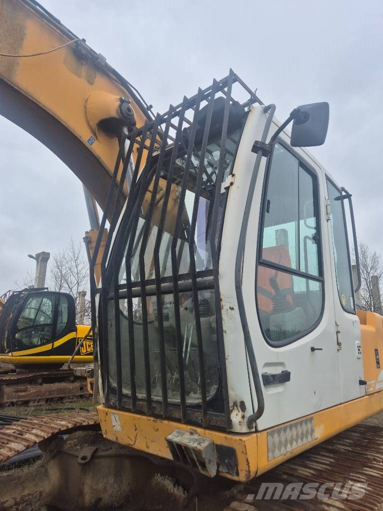 Liebherr 904 Колесни екскаватори