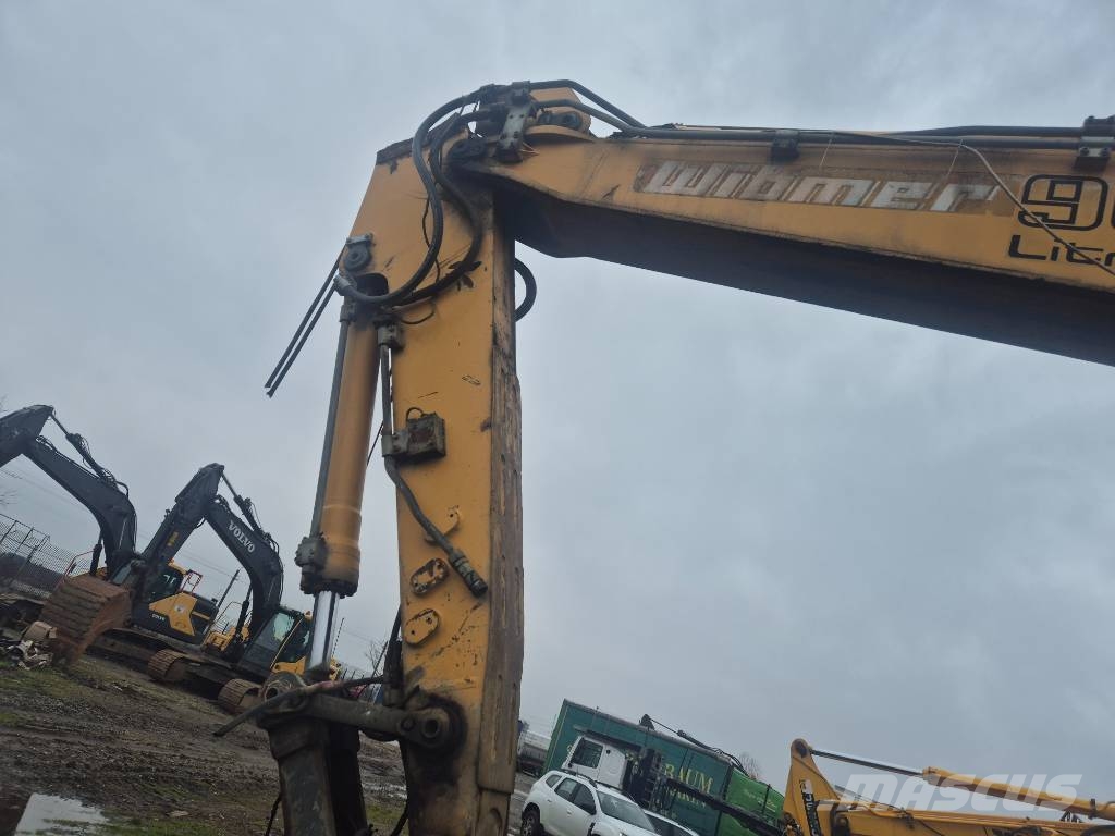 Liebherr 904 Колесни екскаватори