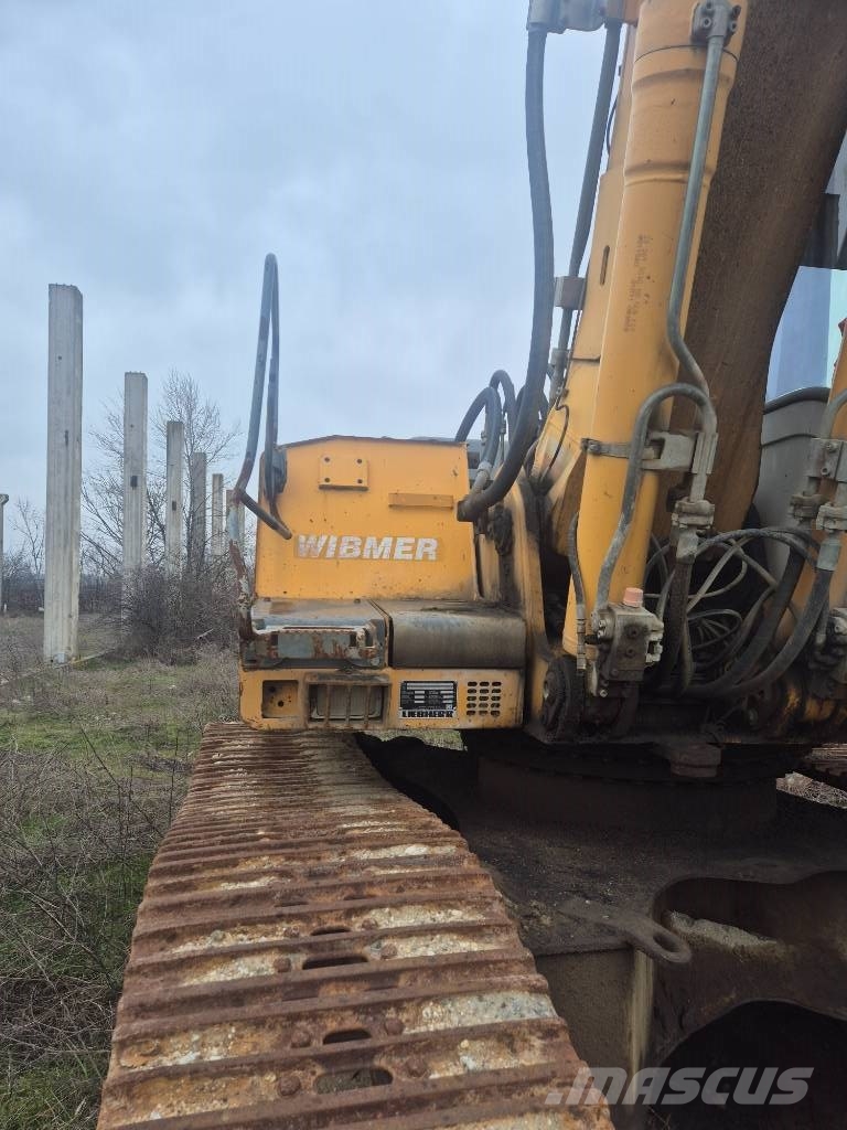 Liebherr 904 Колесни екскаватори