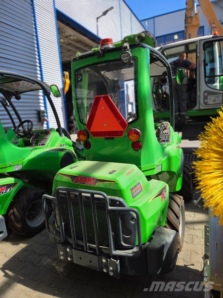 Avant E 527 Skid steer loaders