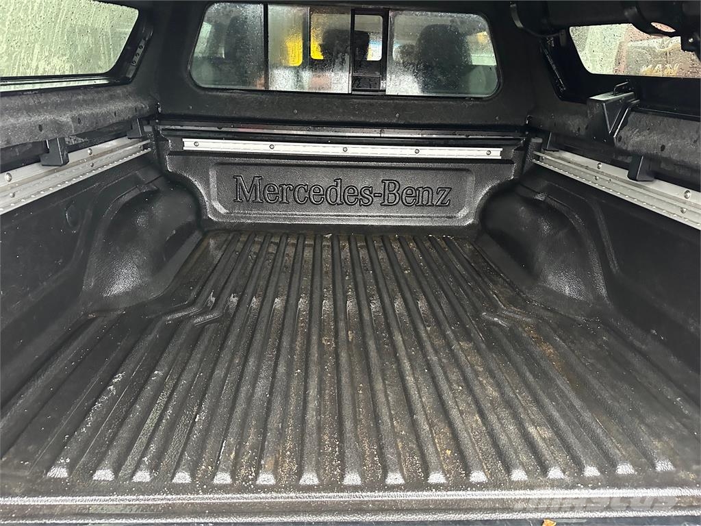 Mercedes-Benz X VIN 869 Voiture