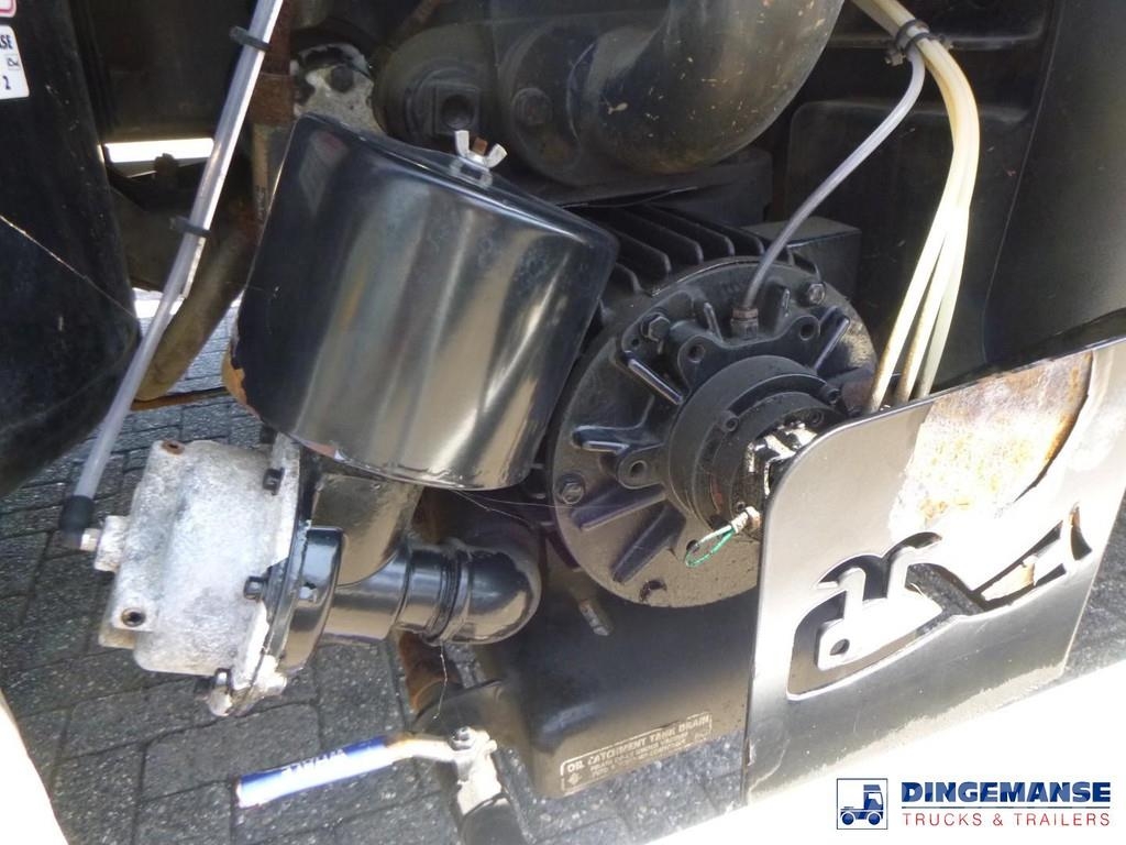 DAF LF 250 4x2 Whale vacuum tank 8 m3 콤비/진공 트럭