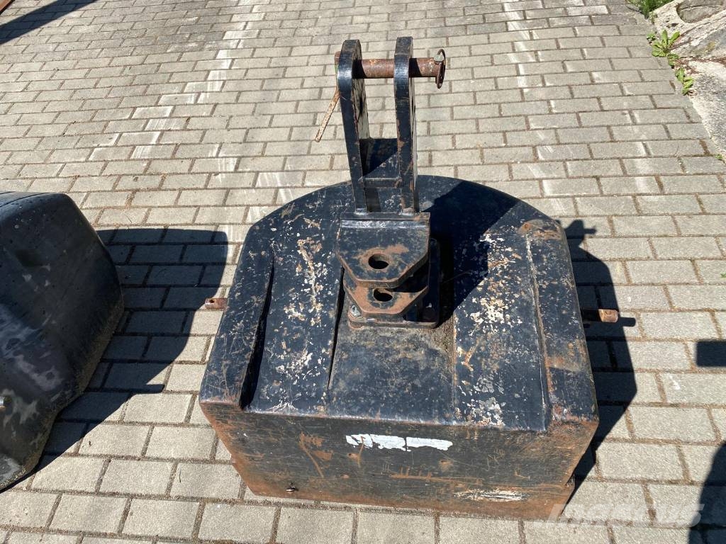 Agco, Valtra, Case, New Holland weights Predné závažie