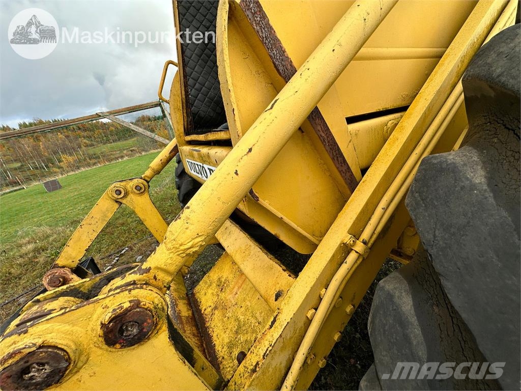Volvo BM Lm 840 Iekrāvēji uz riteņiem