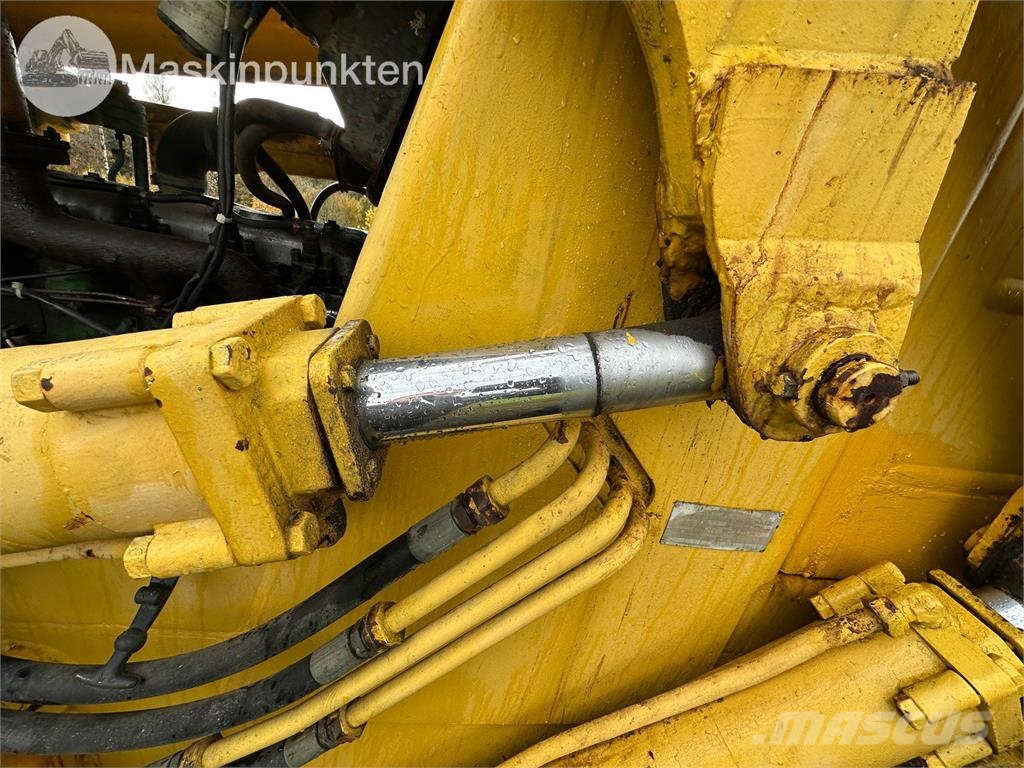 Volvo BM Lm 840 Iekrāvēji uz riteņiem