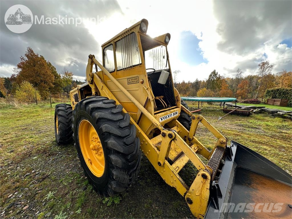 Volvo BM Lm 840 Iekrāvēji uz riteņiem