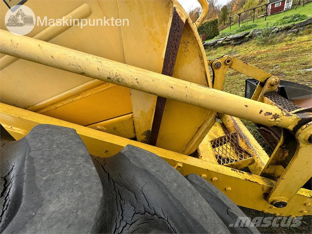 Volvo BM Lm 840 Iekrāvēji uz riteņiem