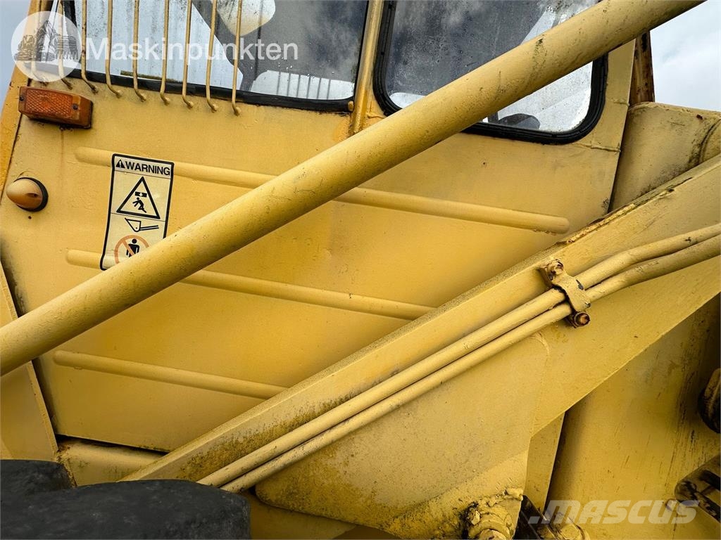Volvo BM Lm 840 Iekrāvēji uz riteņiem