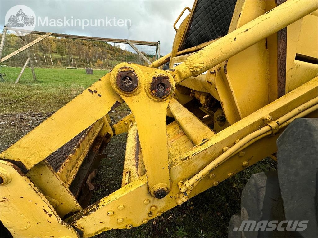 Volvo BM Lm 840 Iekrāvēji uz riteņiem