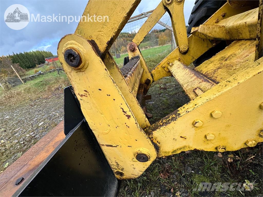 Volvo BM Lm 840 Iekrāvēji uz riteņiem