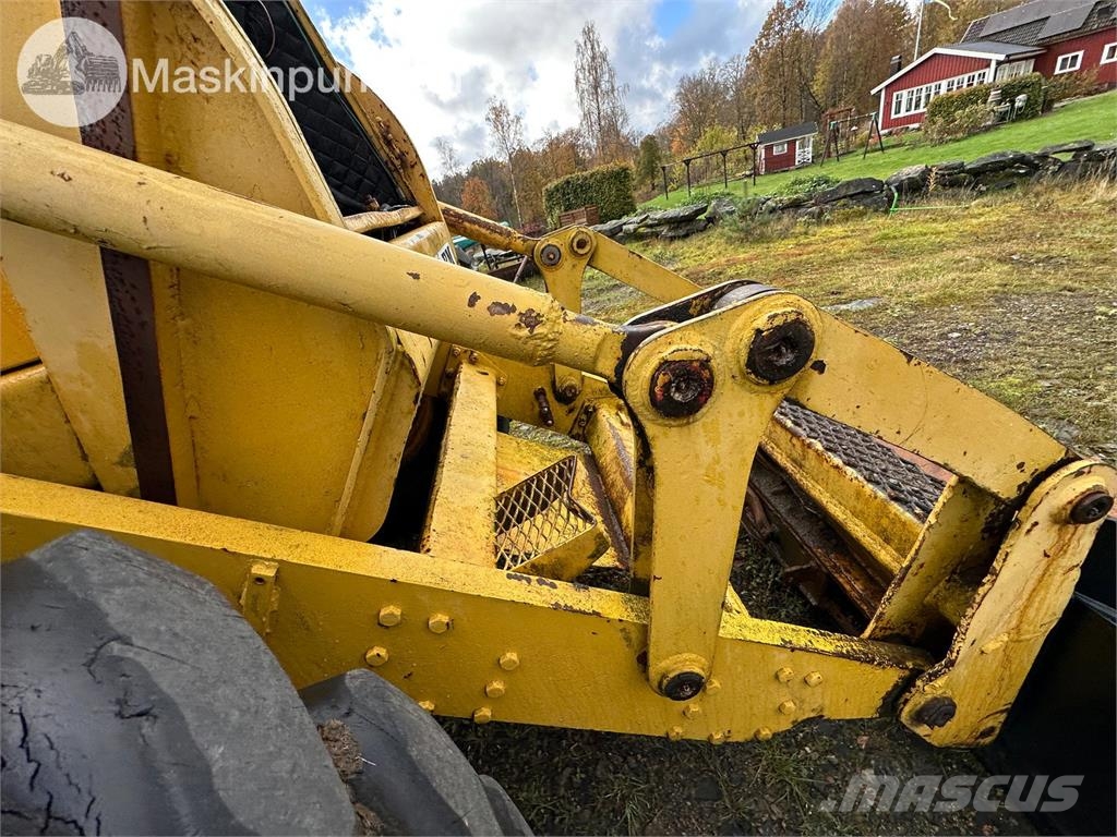 Volvo BM Lm 840 Iekrāvēji uz riteņiem