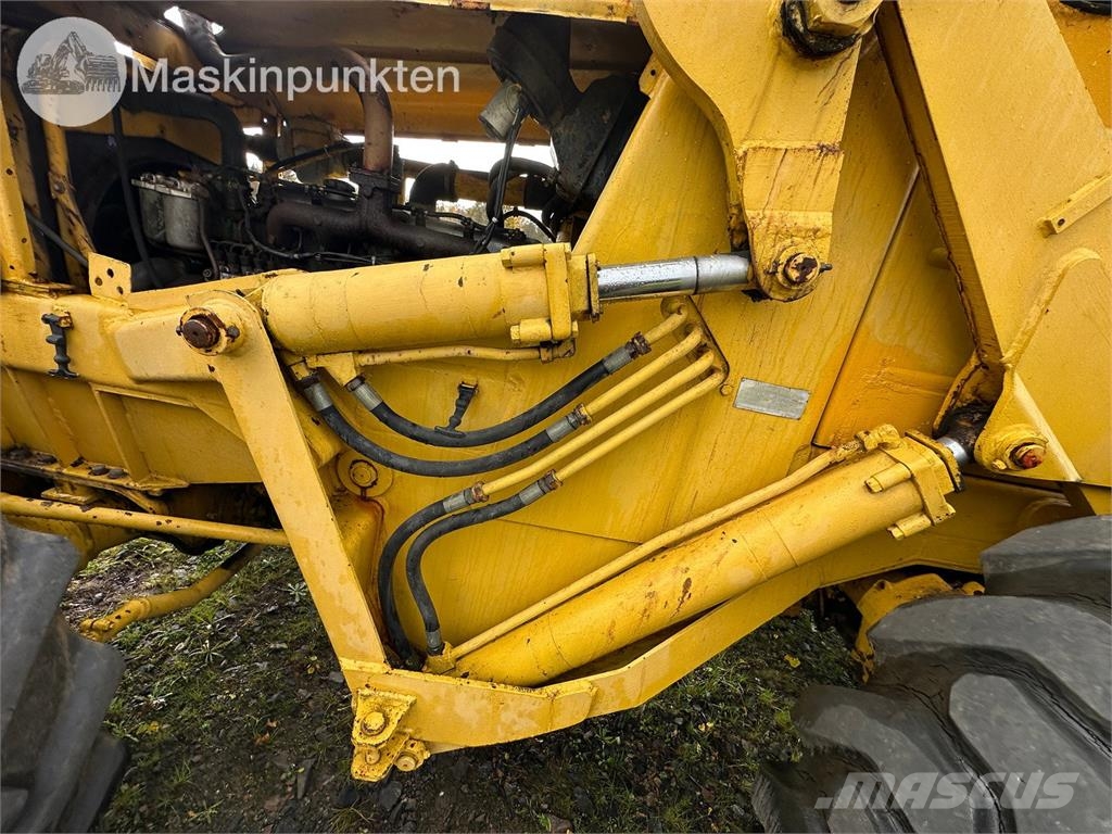 Volvo BM Lm 840 Iekrāvēji uz riteņiem