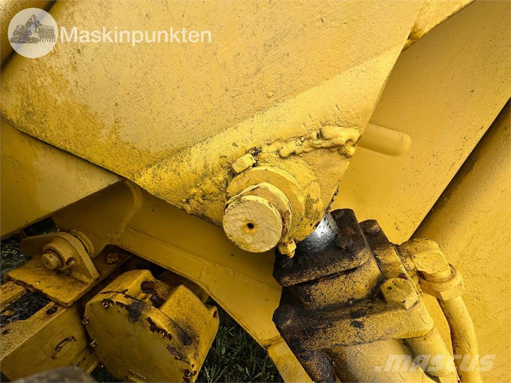 Volvo BM Lm 840 Iekrāvēji uz riteņiem