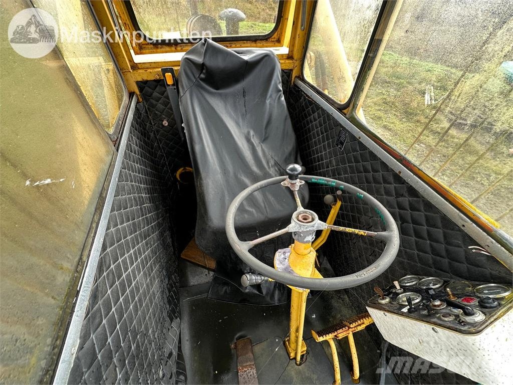 Volvo BM Lm 840 Iekrāvēji uz riteņiem