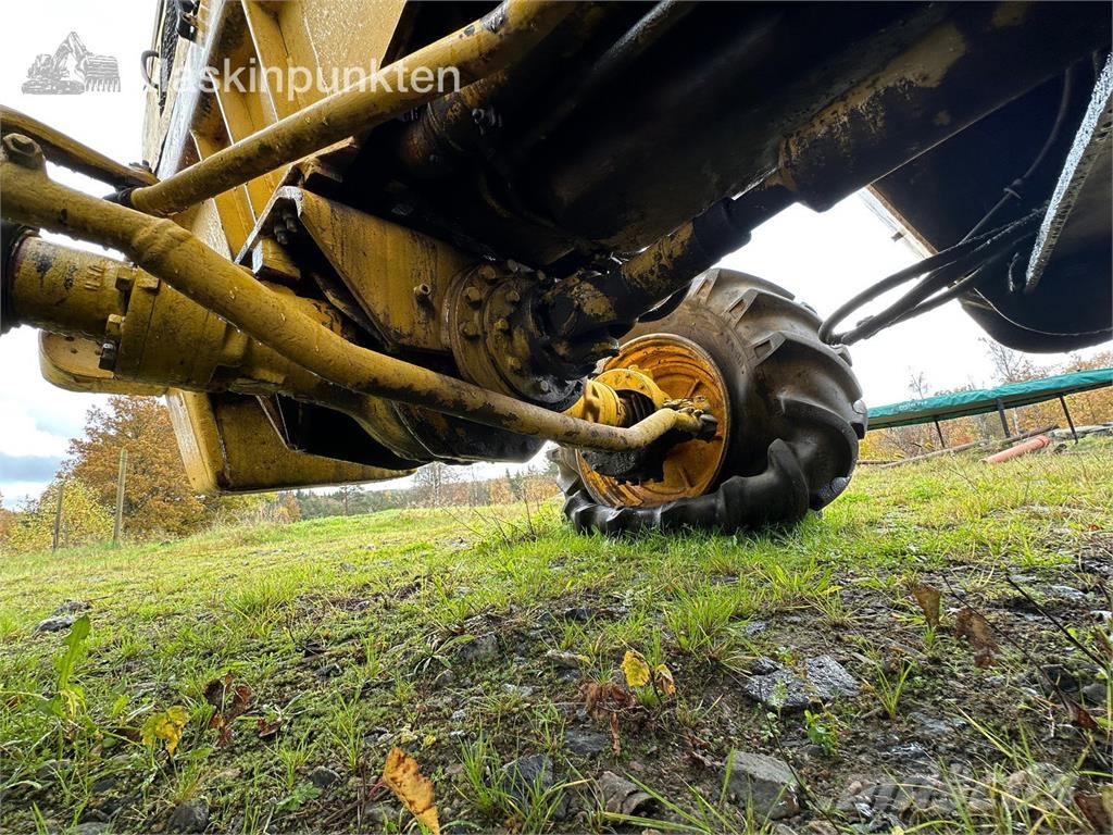 Volvo BM Lm 840 Iekrāvēji uz riteņiem