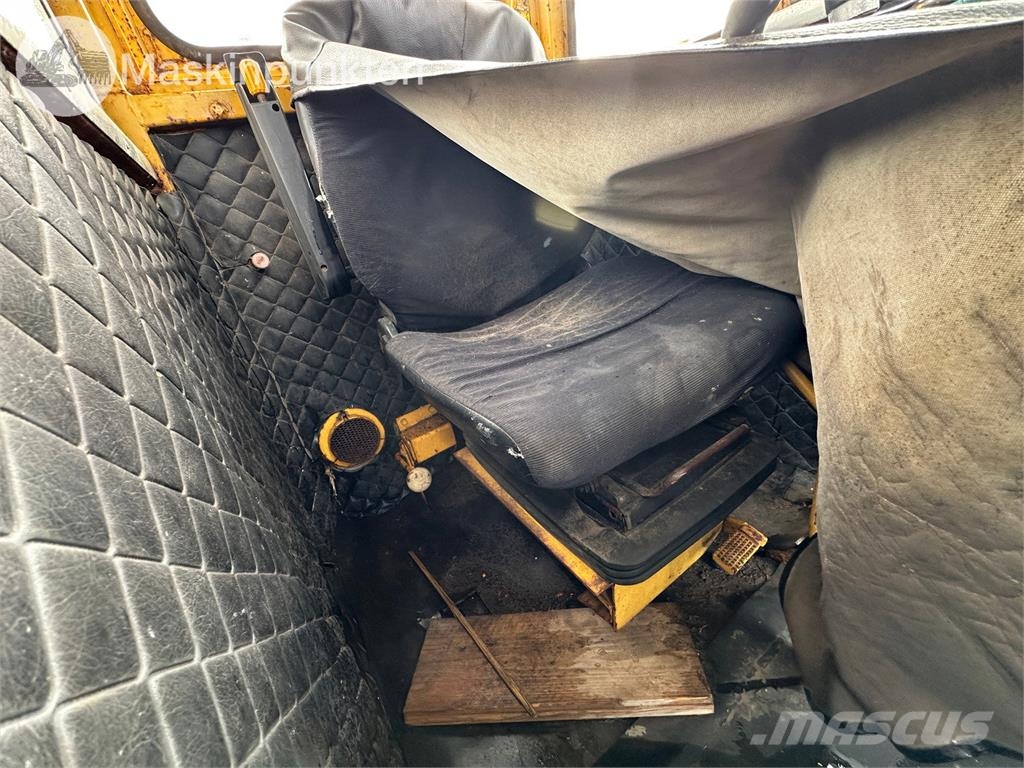Volvo BM Lm 840 Iekrāvēji uz riteņiem