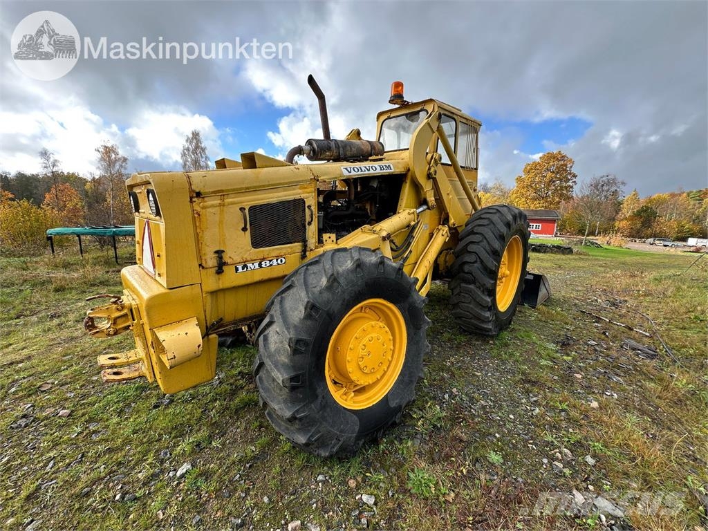 Volvo BM Lm 840 Iekrāvēji uz riteņiem