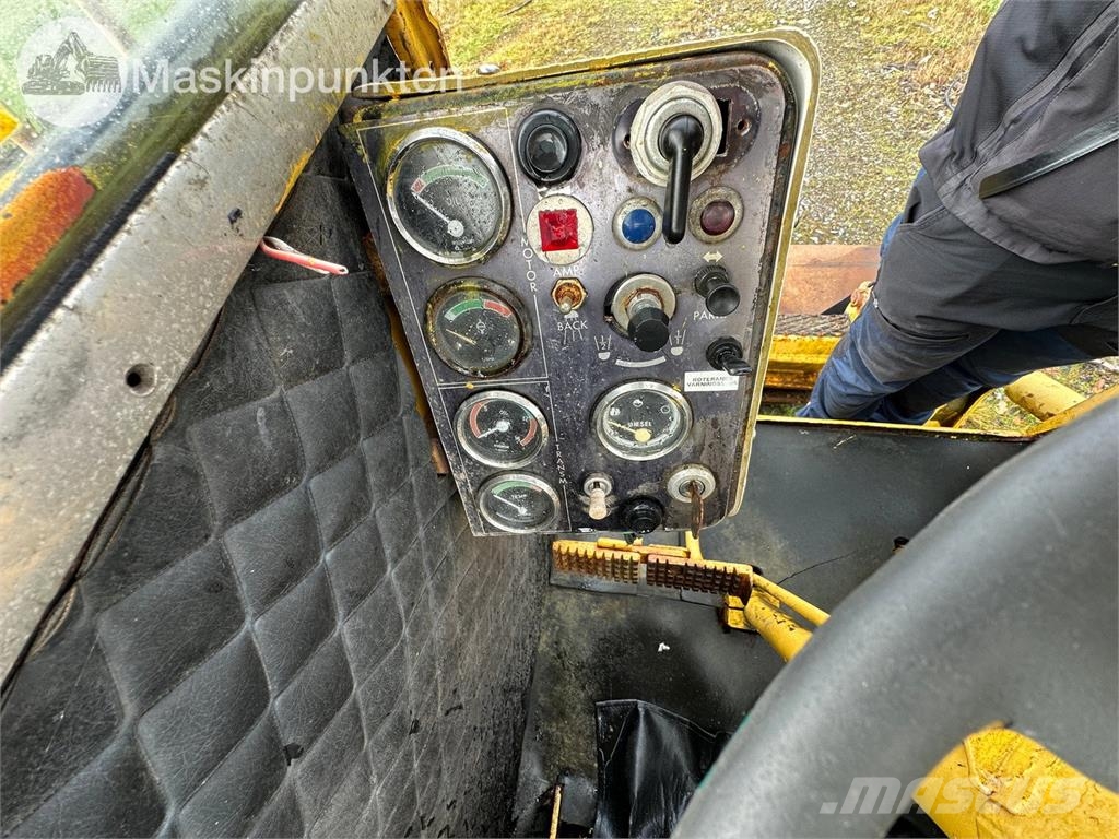 Volvo BM Lm 840 Iekrāvēji uz riteņiem