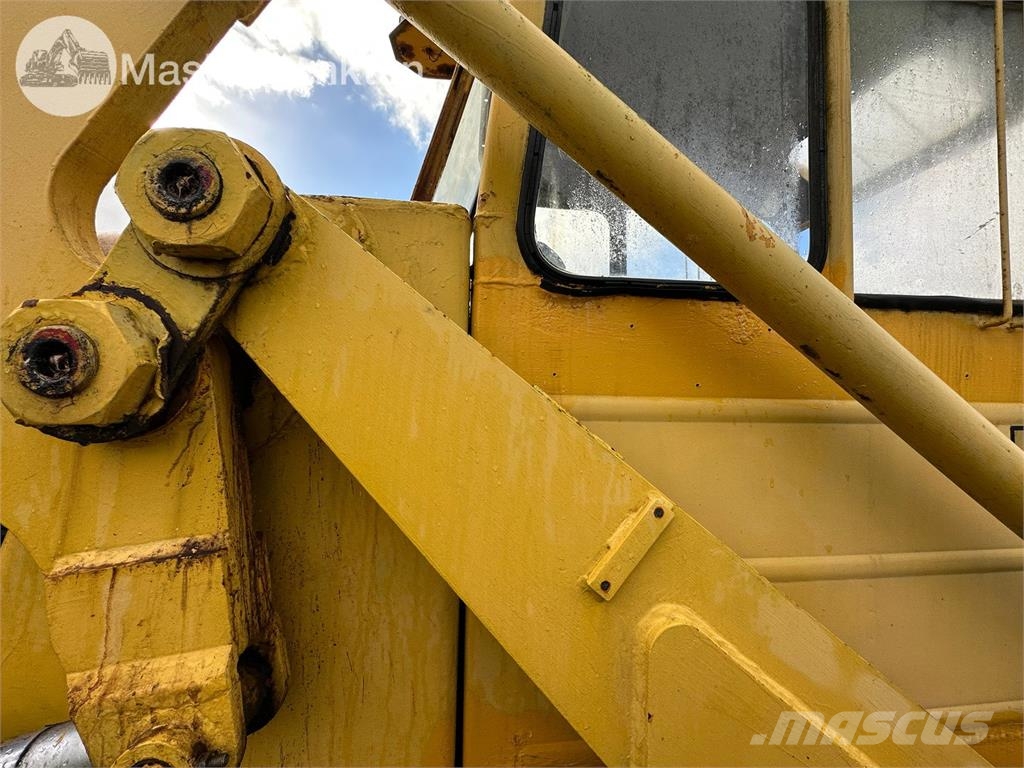 Volvo BM Lm 840 Iekrāvēji uz riteņiem