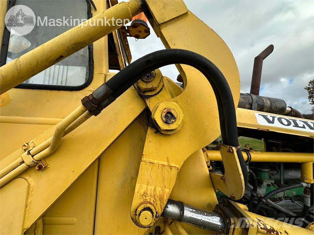 Volvo BM Lm 840 Iekrāvēji uz riteņiem