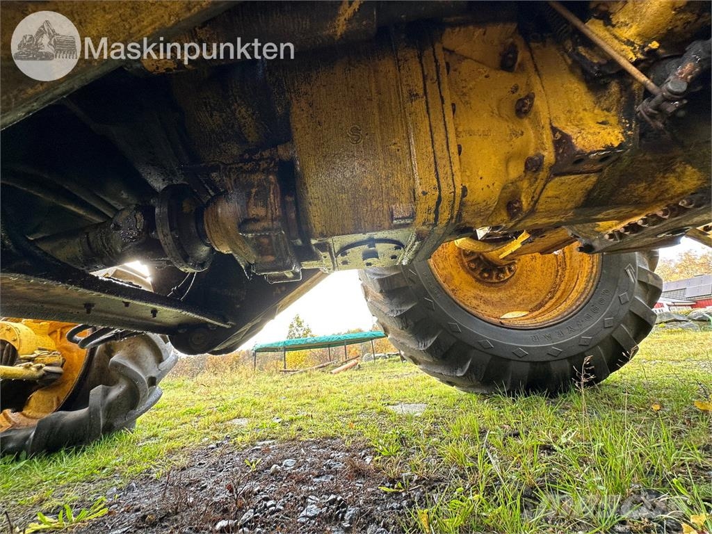Volvo BM Lm 840 Iekrāvēji uz riteņiem
