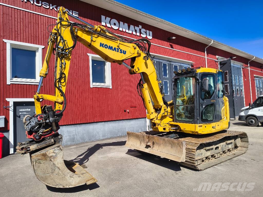 Komatsu PC 118 MR-8 حفارات زحافة