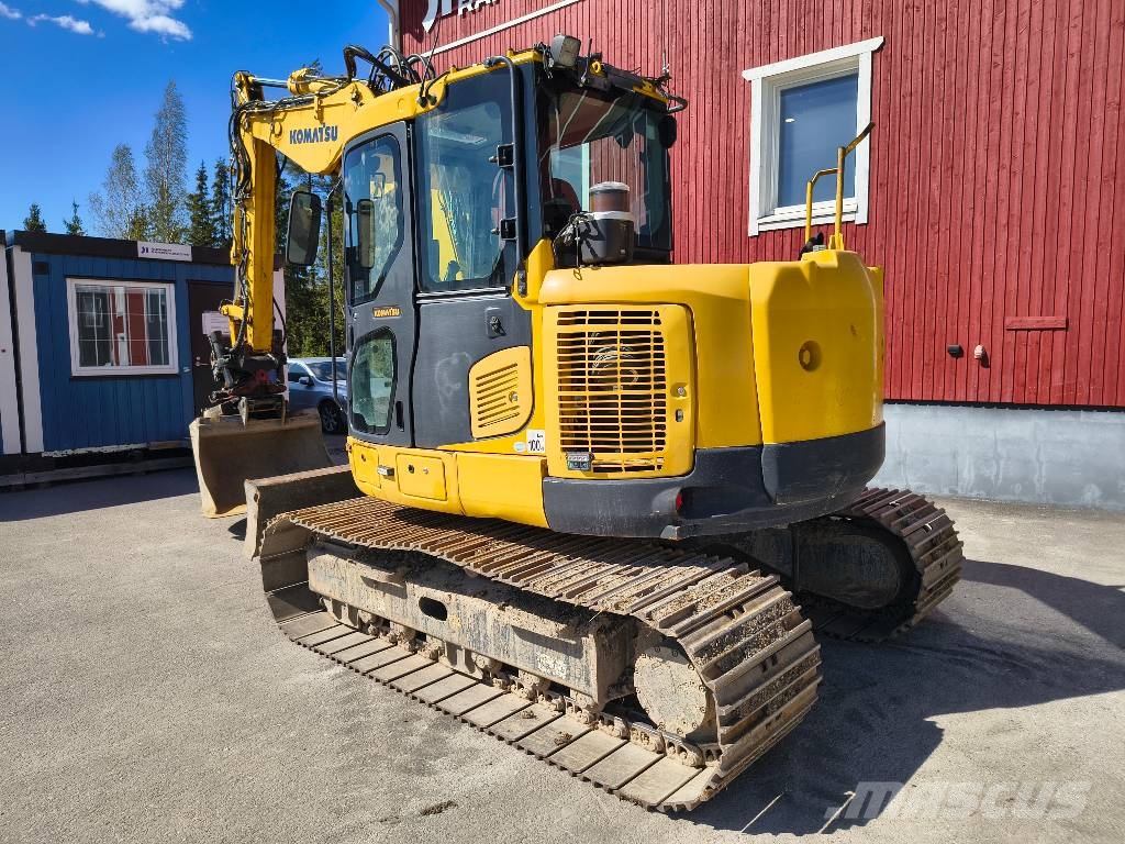 Komatsu PC 118 MR-8 حفارات زحافة