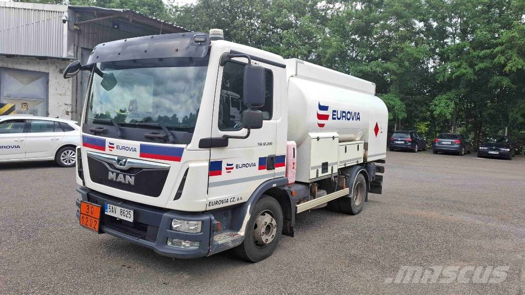 MAN TGL 12.220 Camiones cisternas