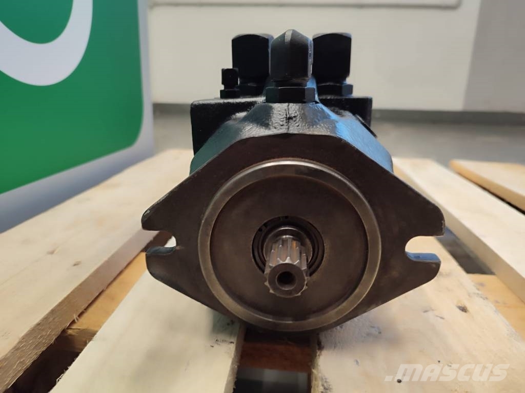  Hydraulic pump 971101/02 JLG 660 液压