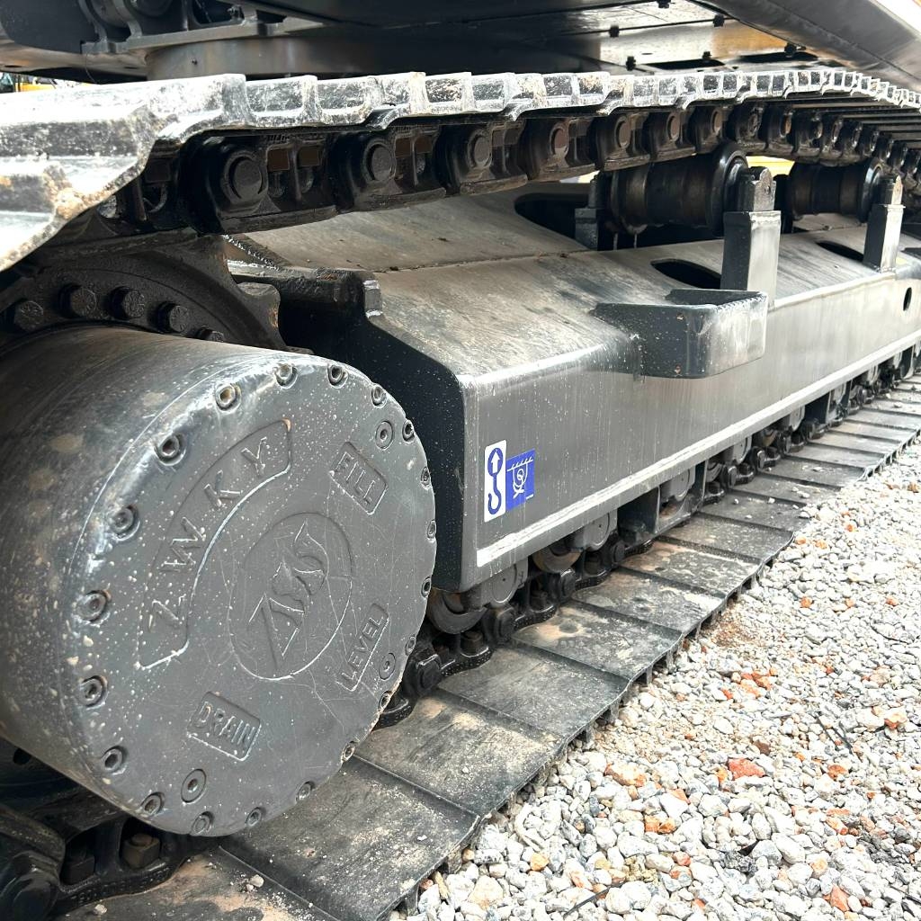 Doosan 300LC-9C Pásové rýpadlá